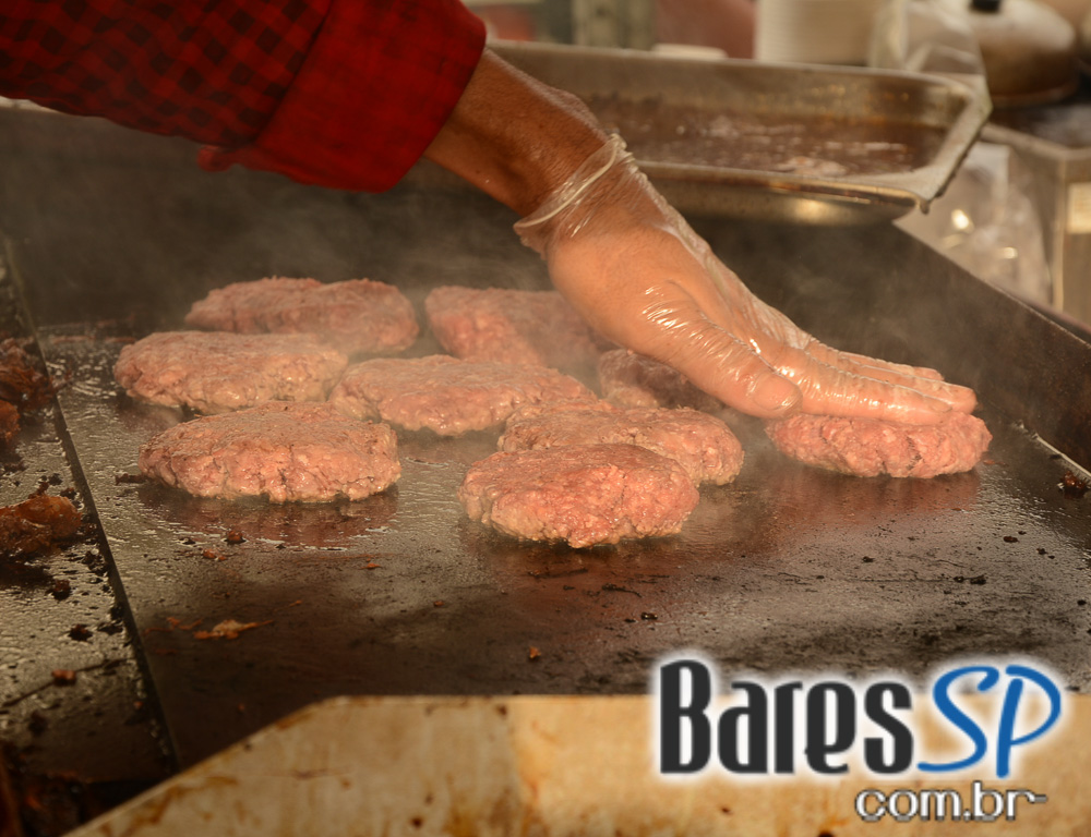 Burger Weekend na Feirinha Gastronômica Jardim das Perdizes Burger Weekend na Feirinha Gastronômica Jardim das Perdizes