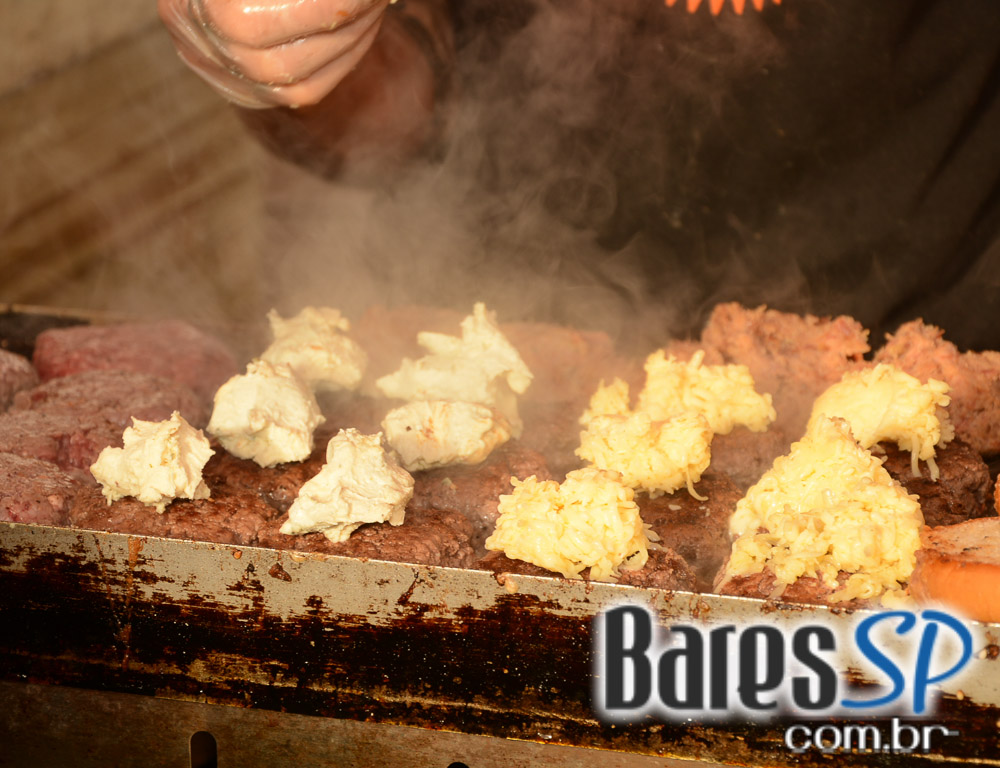 Burger Weekend na Feirinha Gastronômica Jardim das Perdizes Burger Weekend na Feirinha Gastronômica Jardim das Perdizes