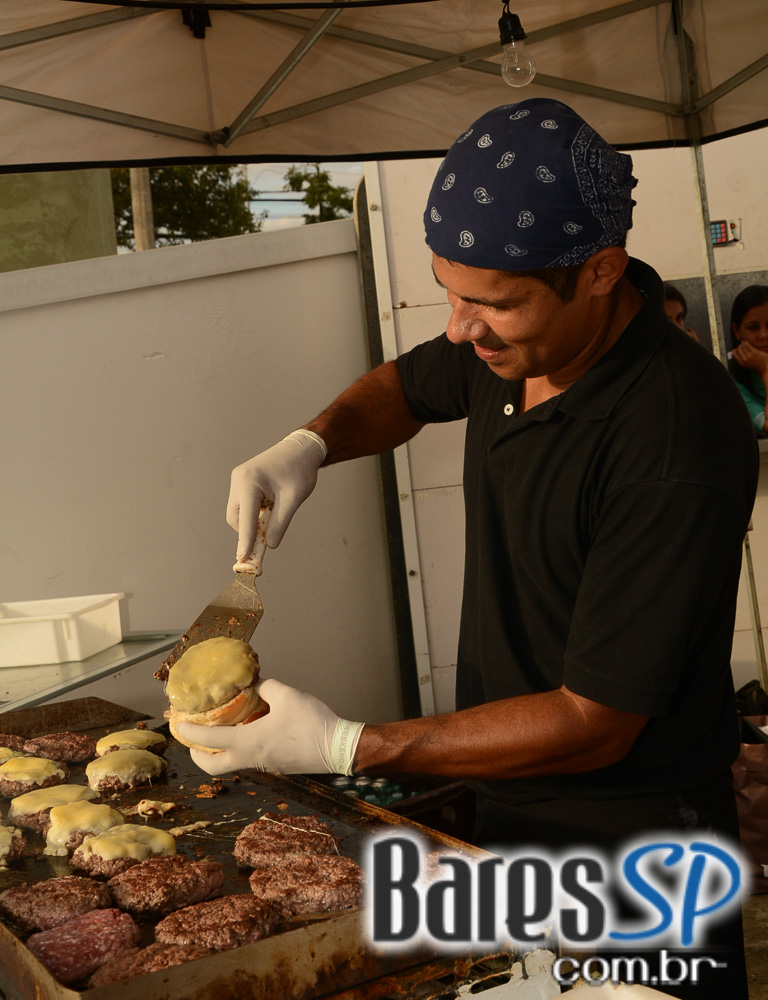 Burger Weekend na Feirinha Gastronômica Jardim das Perdizes Burger Weekend na Feirinha Gastronômica Jardim das Perdizes