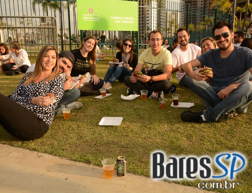 Burger Weekend na Feirinha Gastronômica Jardim das Perdizes Burger Weekend na Feirinha Gastronômica Jardim das Perdizes