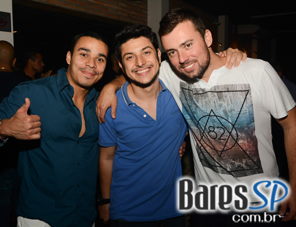 Cantor Arlindo Cruz apresentou seus sucessos sexta-feira no Lapa 40 Graus Cantor Arlindo Cruz apresentou seus sucessos sexta-feira no Lapa 40 Graus