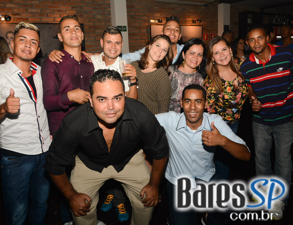 Cantor Arlindo Cruz apresentou seus sucessos sexta-feira no Lapa 40 Graus Cantor Arlindo Cruz apresentou seus sucessos sexta-feira no Lapa 40 Graus