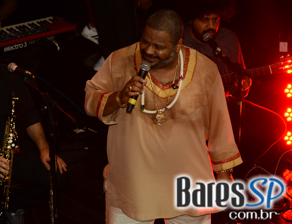 Cantor Arlindo Cruz apresentou seus sucessos sexta-feira no Lapa 40 Graus Cantor Arlindo Cruz apresentou seus sucessos sexta-feira no Lapa 40 Graus