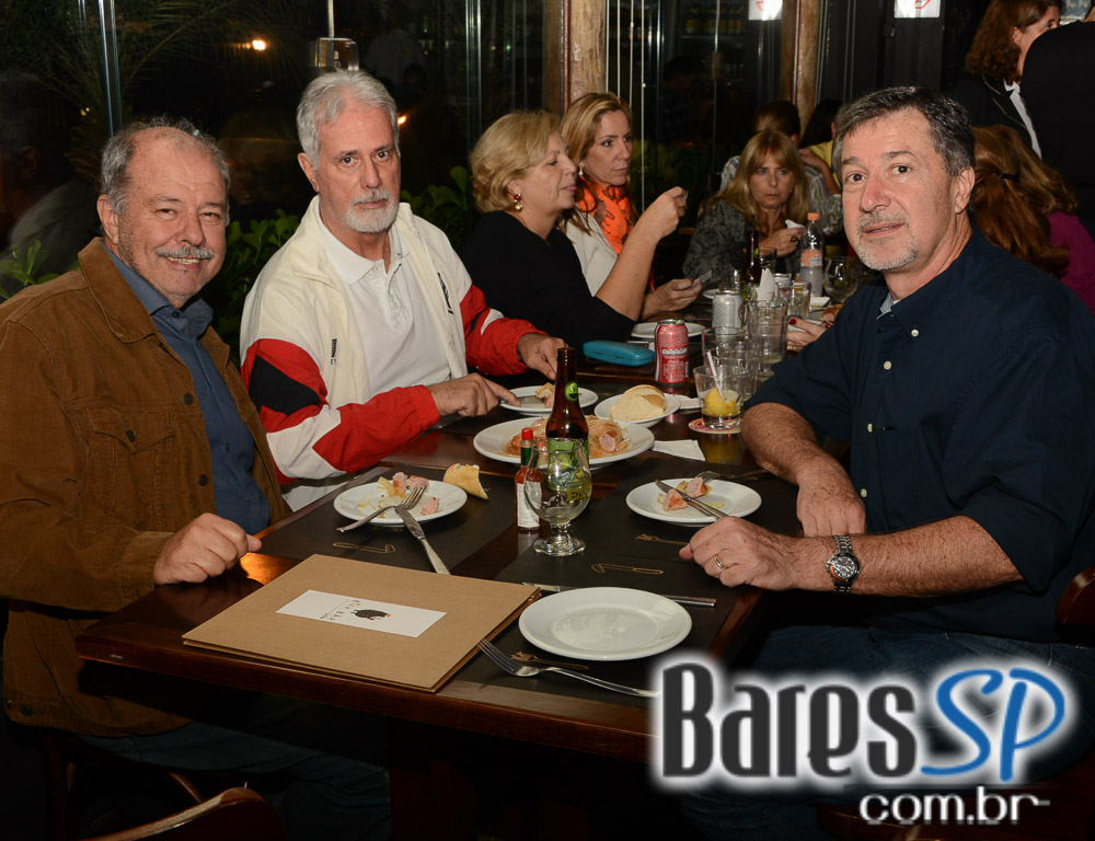 Reinauguração Bier Bar com Chopinho e petiscos nesta sexta Reinauguração Bier Bar com Chopinho e petiscos nesta sexta