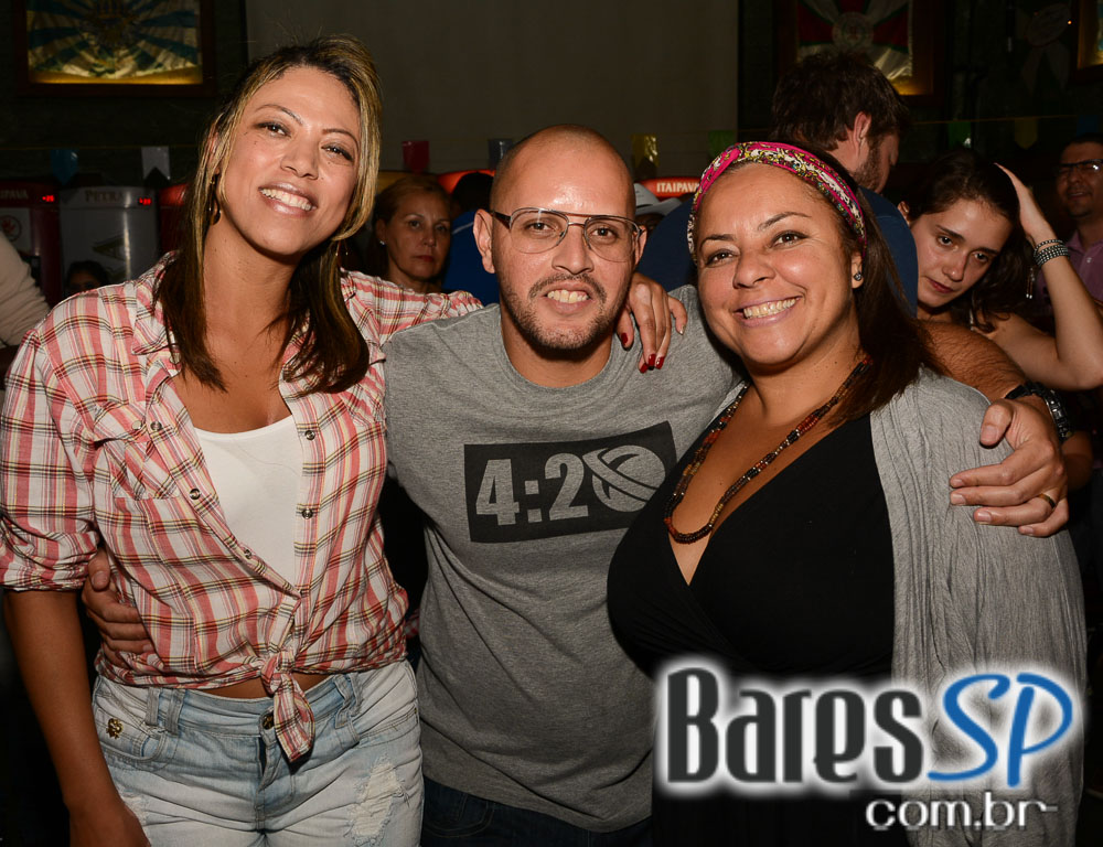 Festa Junina no Vila do Samba com Trio Virgulino e Batuque de Corda no feriado Festa Junina no Vila do Samba com Trio Virgulino e Batuque de Corda no feriado