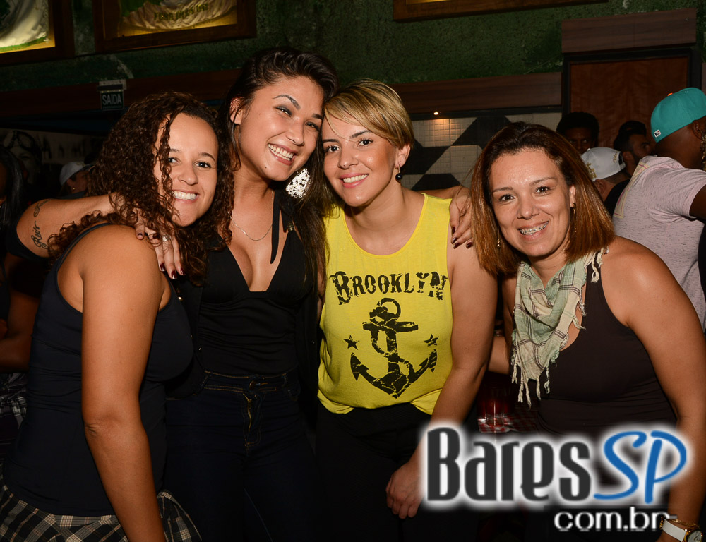 Festa Junina no Vila do Samba com Trio Virgulino e Batuque de Corda no feriado Festa Junina no Vila do Samba com Trio Virgulino e Batuque de Corda no feriado