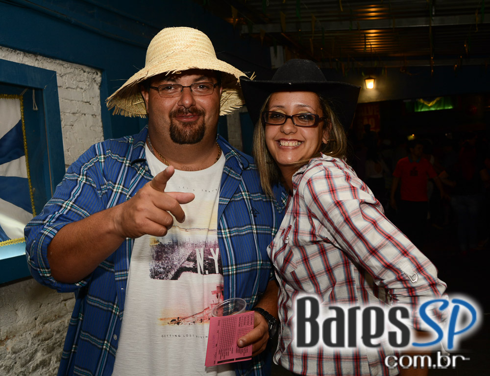 Festa Junina no Vila do Samba com Trio Virgulino e Batuque de Corda no feriado Festa Junina no Vila do Samba com Trio Virgulino e Batuque de Corda no feriado