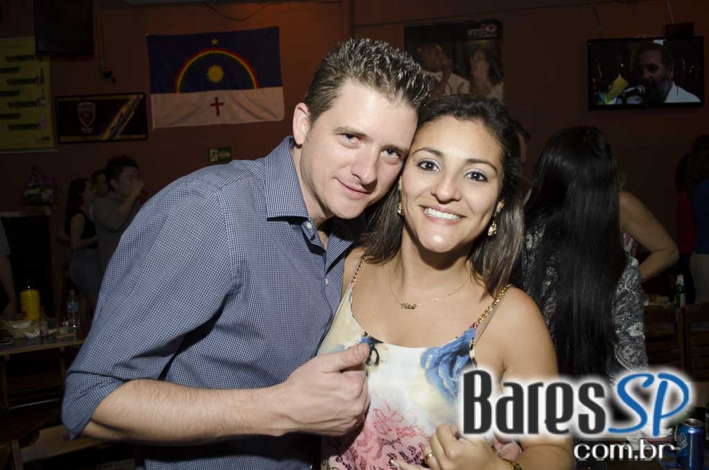 Moacyr Luz e o Samba do Trabalhador animaram a quinta com muito samba no Traço de União Moacyr Luz e o Samba do Trabalhador animaram a quinta com muito samba no Traço de União