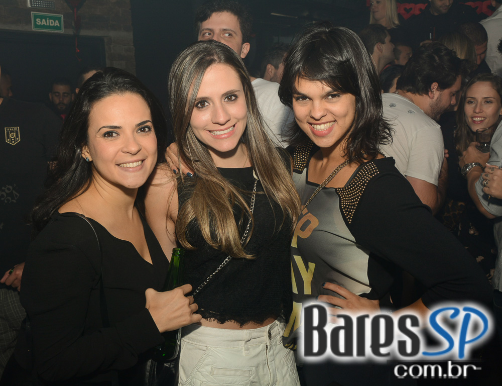 She Rocks promoveu a Single Party com muitas atrações na noite dos Solteiros She Rocks promoveu a Single Party com muitas atrações na noite dos Solteiros