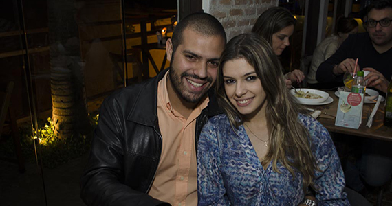 Alto da Hamonia ofereceu Fondues na comemoração do Dia dos Namorados