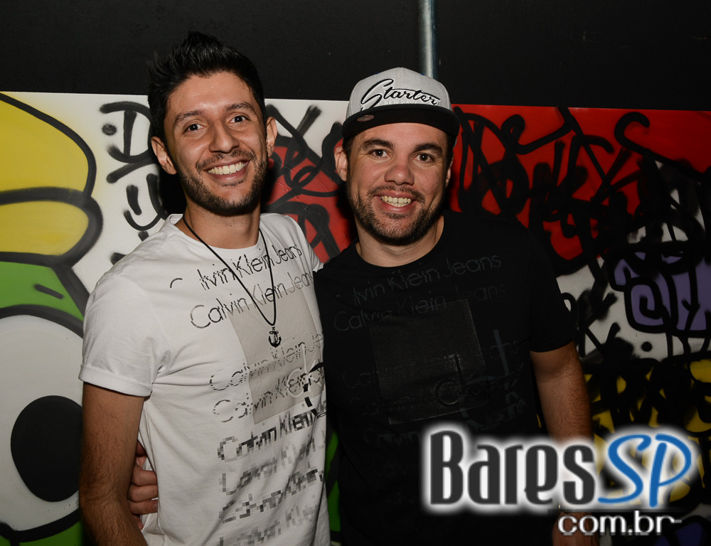 Leilah Moreno cantou sucessos do pop nacional e internacional no Club 33 Leilah Moreno cantou sucessos do pop nacional e internacional no Club 33