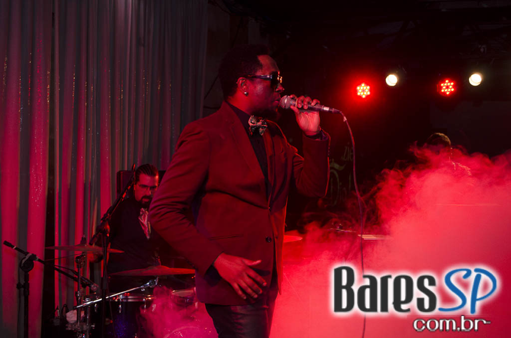 Banda Serial Funkers tocou muito Soul Music no palco do Grazie a Dio Banda Serial Funkers tocou muito Soul Music no palco do Grazie a Dio