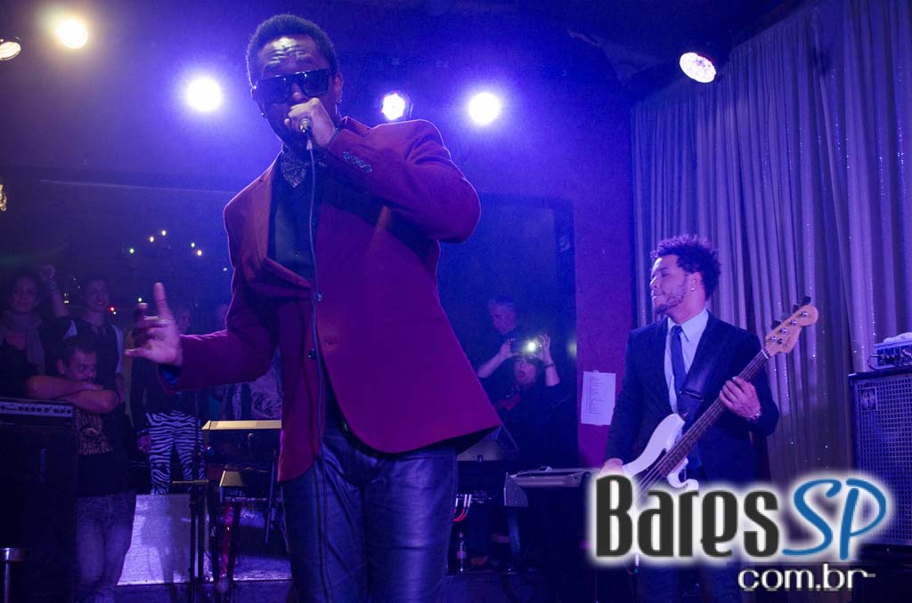 Banda Serial Funkers tocou muito Soul Music no palco do Grazie a Dio Banda Serial Funkers tocou muito Soul Music no palco do Grazie a Dio