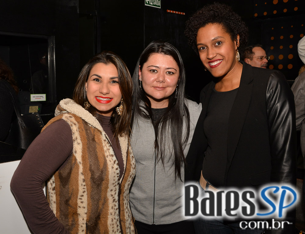 Banda Jamirulus tocou muito Pop Rock e agitou o palco do Na Mata Café Banda Jamirulus tocou muito Pop Rock e agitou o palco do Na Mata Café