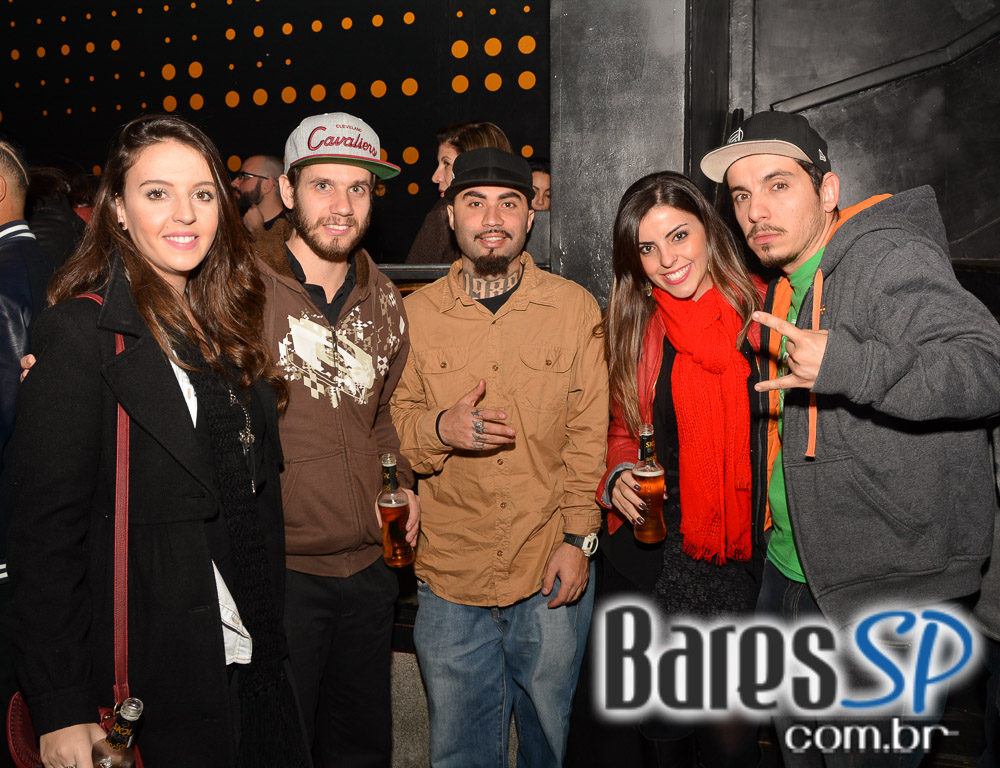 Banda Jamirulus tocou muito Pop Rock e agitou o palco do Na Mata Café Banda Jamirulus tocou muito Pop Rock e agitou o palco do Na Mata Café