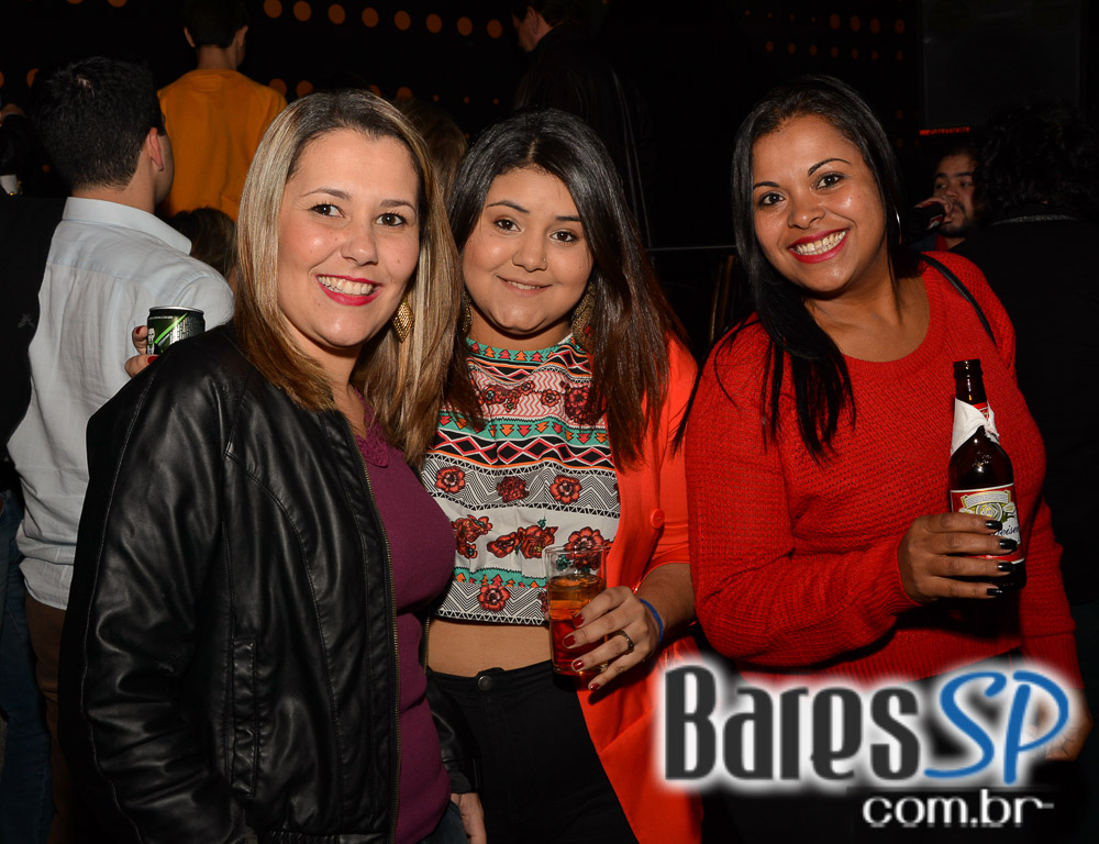 Banda Jamirulus tocou muito Pop Rock e agitou o palco do Na Mata Café Banda Jamirulus tocou muito Pop Rock e agitou o palco do Na Mata Café