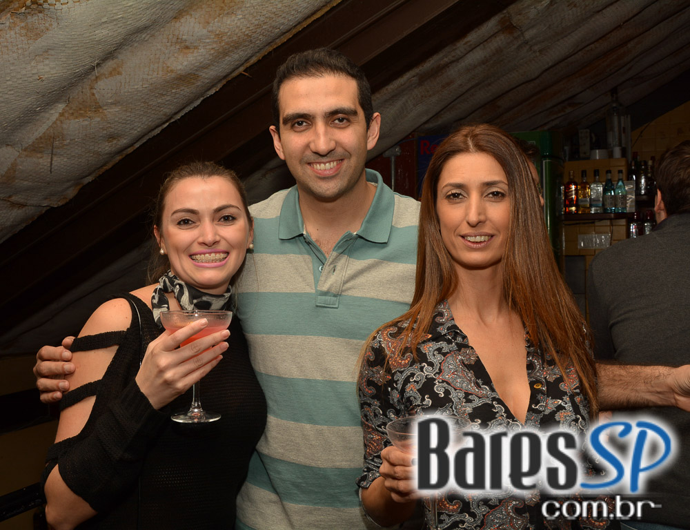 Banda Cover Up se apresentou no Kia Ora Itaim com o melhor do pop rock Banda Cover Up se apresentou no Kia Ora Itaim com o melhor do pop rock