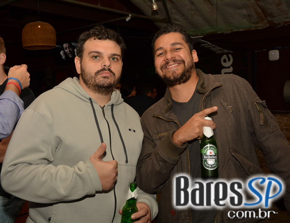 Banda Cover Up se apresentou no Kia Ora Itaim com o melhor do pop rock Banda Cover Up se apresentou no Kia Ora Itaim com o melhor do pop rock