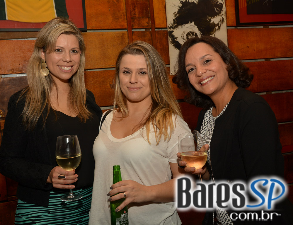 Banda Cover Up se apresentou no Kia Ora Itaim com o melhor do pop rock Banda Cover Up se apresentou no Kia Ora Itaim com o melhor do pop rock