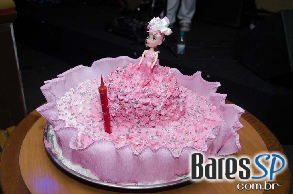 Banda Dec 19 animou o sábado com muito pop rock no Capital da Villa Banda Dec 19 animou o sábado com muito pop rock no Capital da Villa