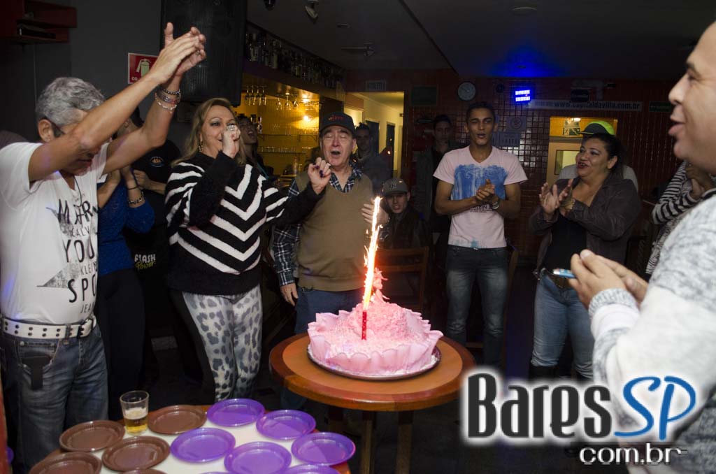 Banda Dec 19 animou o sábado com muito pop rock no Capital da Villa Banda Dec 19 animou o sábado com muito pop rock no Capital da Villa