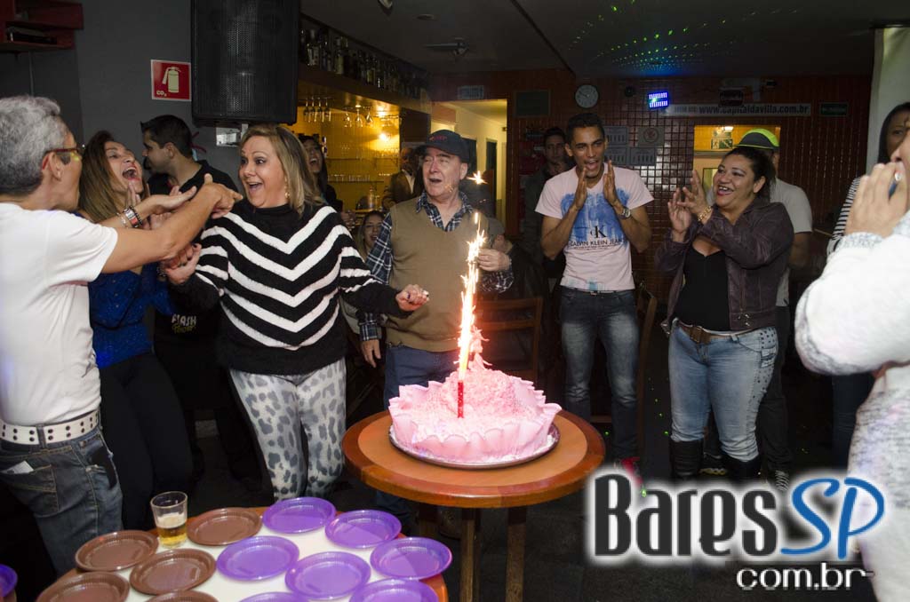 Banda Dec 19 animou o sábado com muito pop rock no Capital da Villa Banda Dec 19 animou o sábado com muito pop rock no Capital da Villa