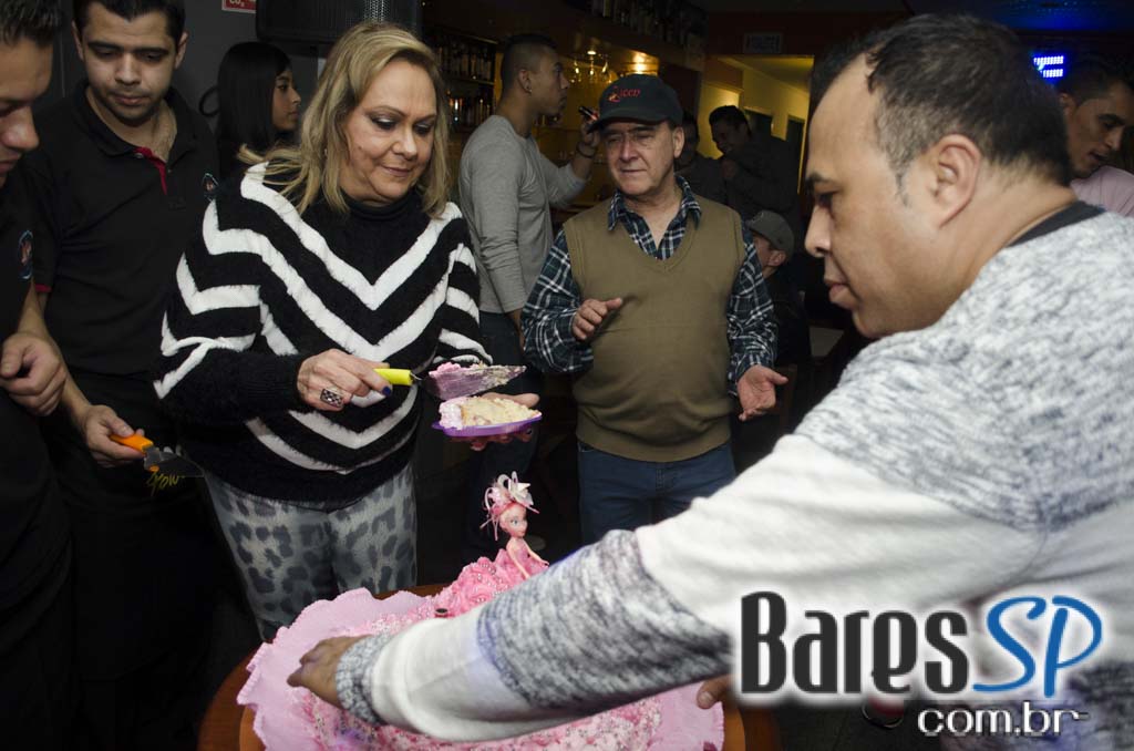 Banda Dec 19 animou o sábado com muito pop rock no Capital da Villa Banda Dec 19 animou o sábado com muito pop rock no Capital da Villa