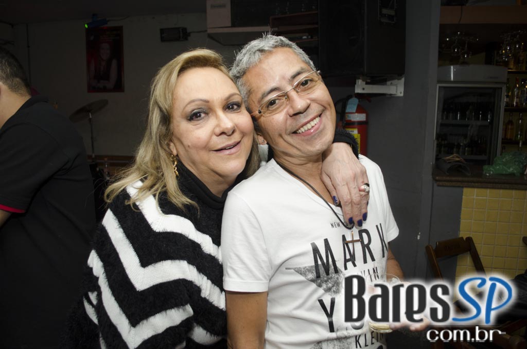 Banda Dec 19 animou o sábado com muito pop rock no Capital da Villa Banda Dec 19 animou o sábado com muito pop rock no Capital da Villa