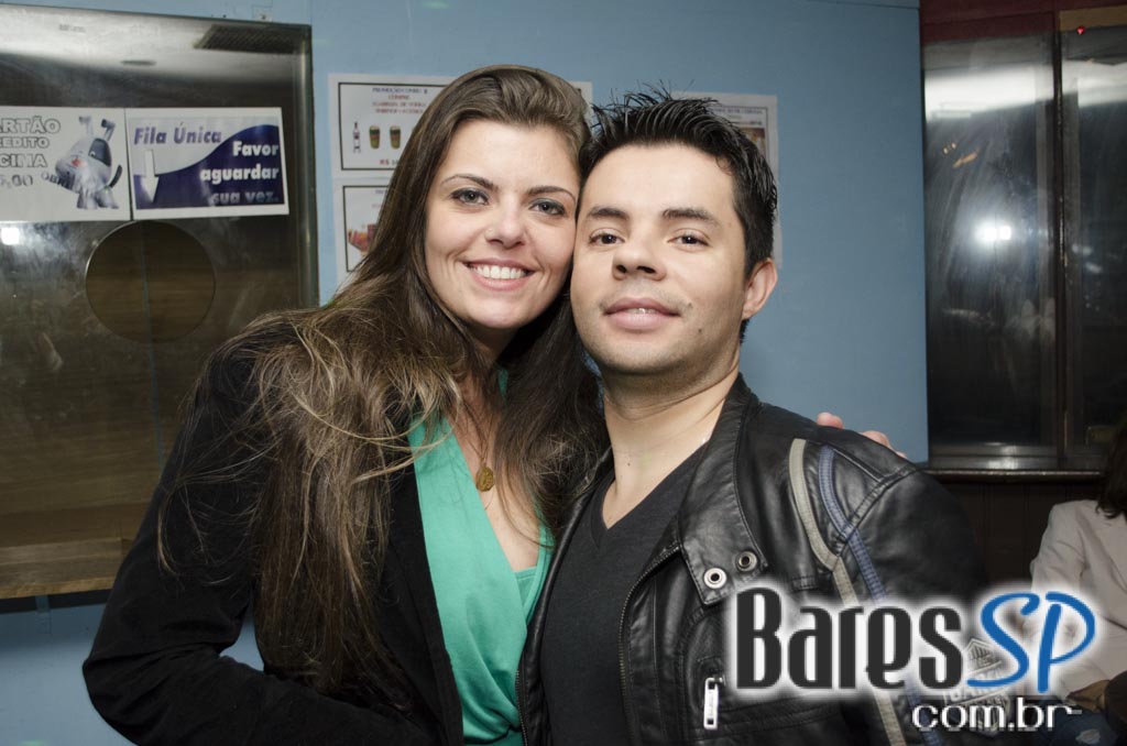 Banda Dec 19 animou o sábado com muito pop rock no Capital da Villa Banda Dec 19 animou o sábado com muito pop rock no Capital da Villa