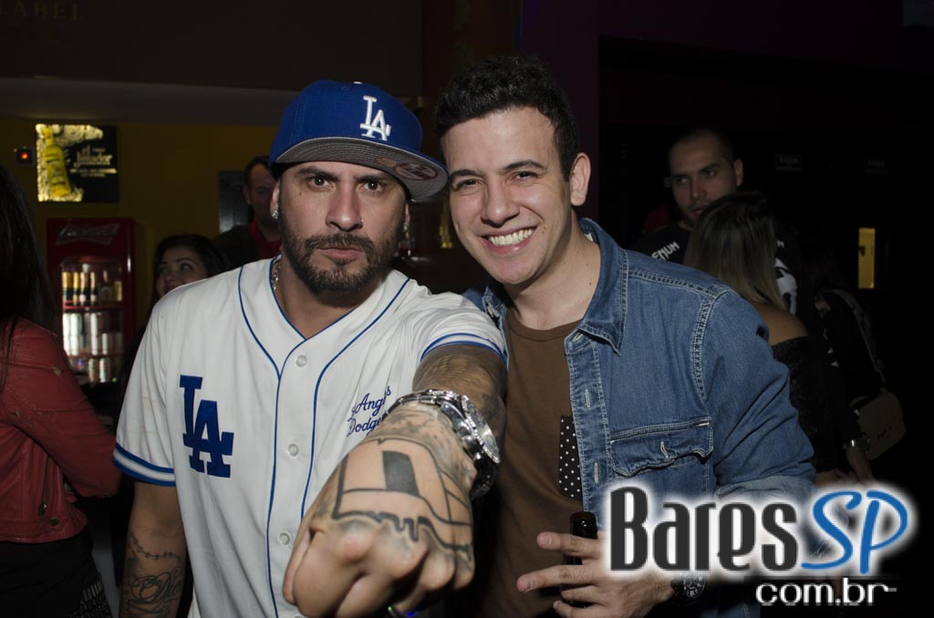 Turma do Pagode cantou seus sucessos e agitou a noite na Brooks SP Turma do Pagode cantou seus sucessos e agitou a noite na Brooks SP