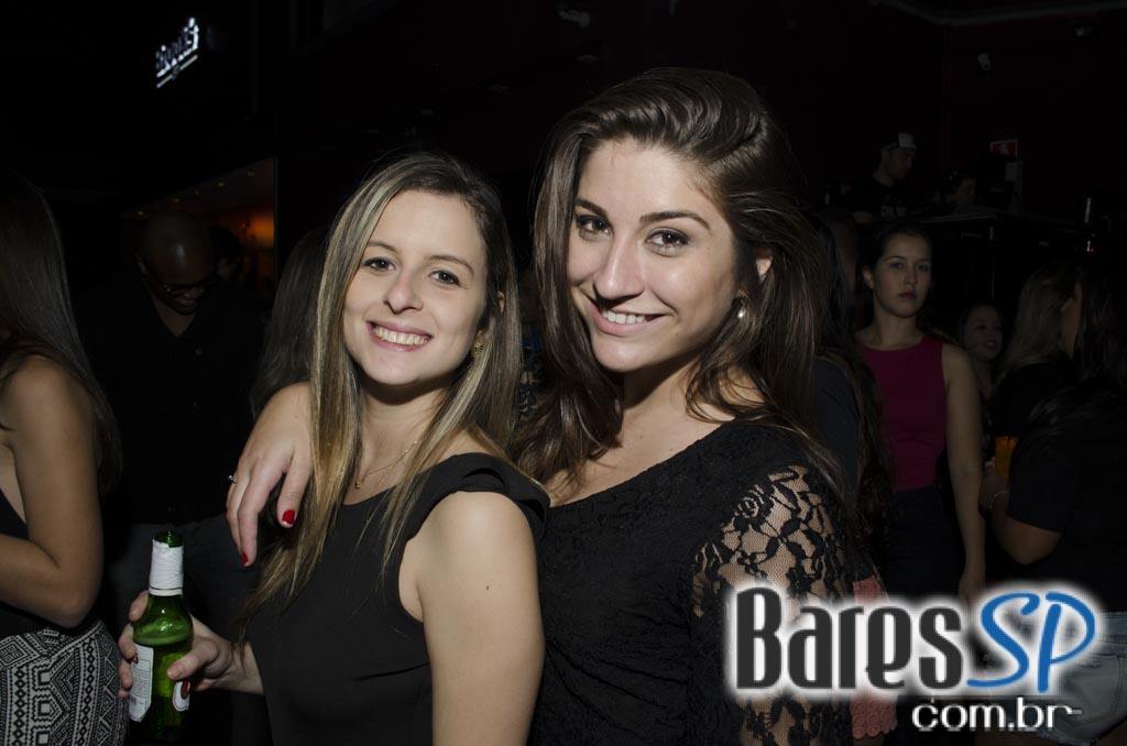 Turma do Pagode cantou seus sucessos e agitou a noite na Brooks SP Turma do Pagode cantou seus sucessos e agitou a noite na Brooks SP