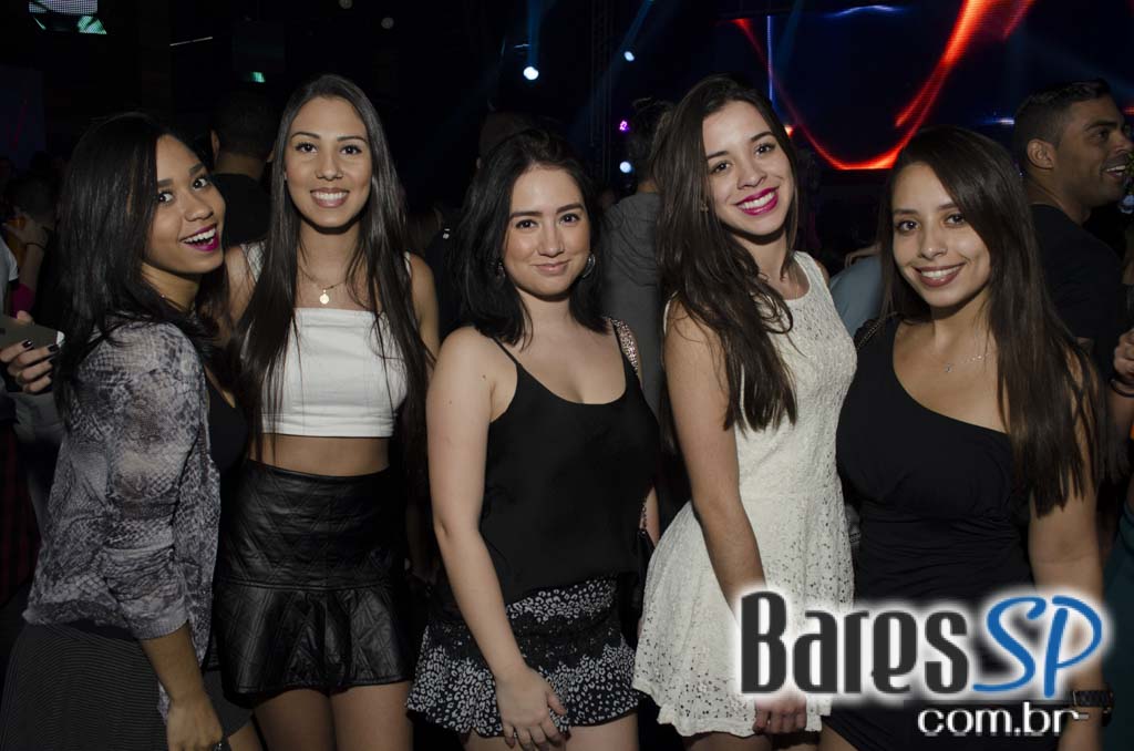 Turma do Pagode cantou seus sucessos e agitou a noite na Brooks SP Turma do Pagode cantou seus sucessos e agitou a noite na Brooks SP