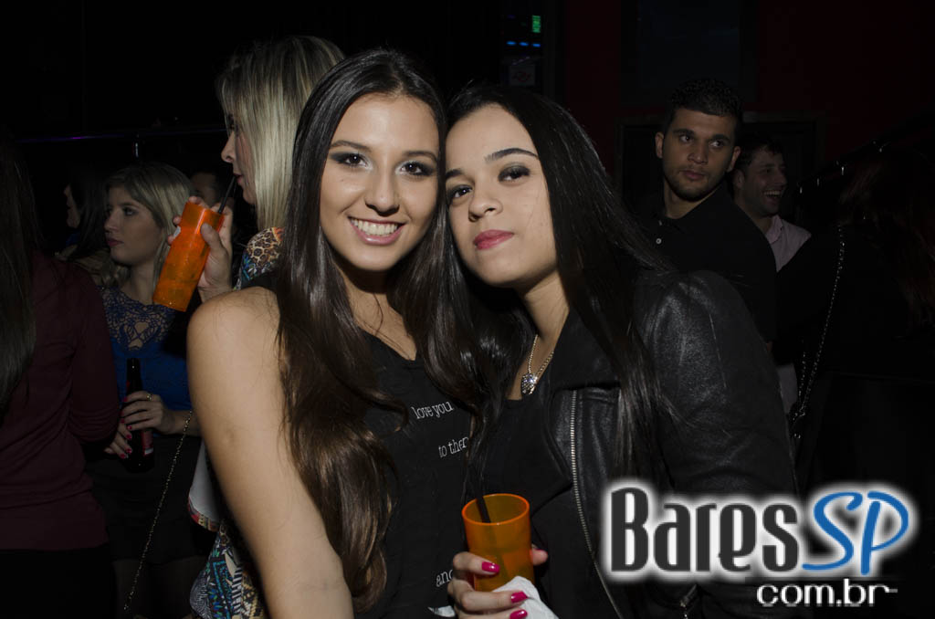 Turma do Pagode cantou seus sucessos e agitou a noite na Brooks SP Turma do Pagode cantou seus sucessos e agitou a noite na Brooks SP