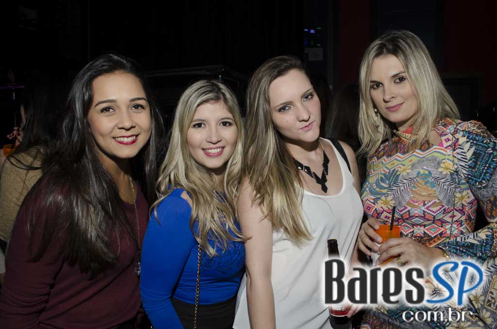 Turma do Pagode cantou seus sucessos e agitou a noite na Brooks SP Turma do Pagode cantou seus sucessos e agitou a noite na Brooks SP