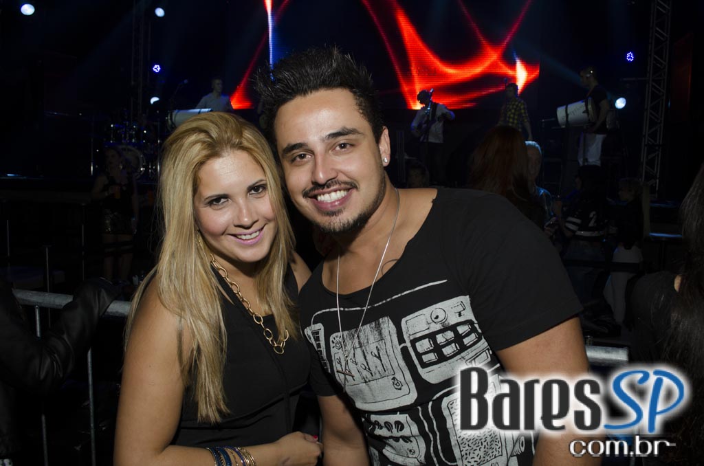 Turma do Pagode cantou seus sucessos e agitou a noite na Brooks SP Turma do Pagode cantou seus sucessos e agitou a noite na Brooks SP