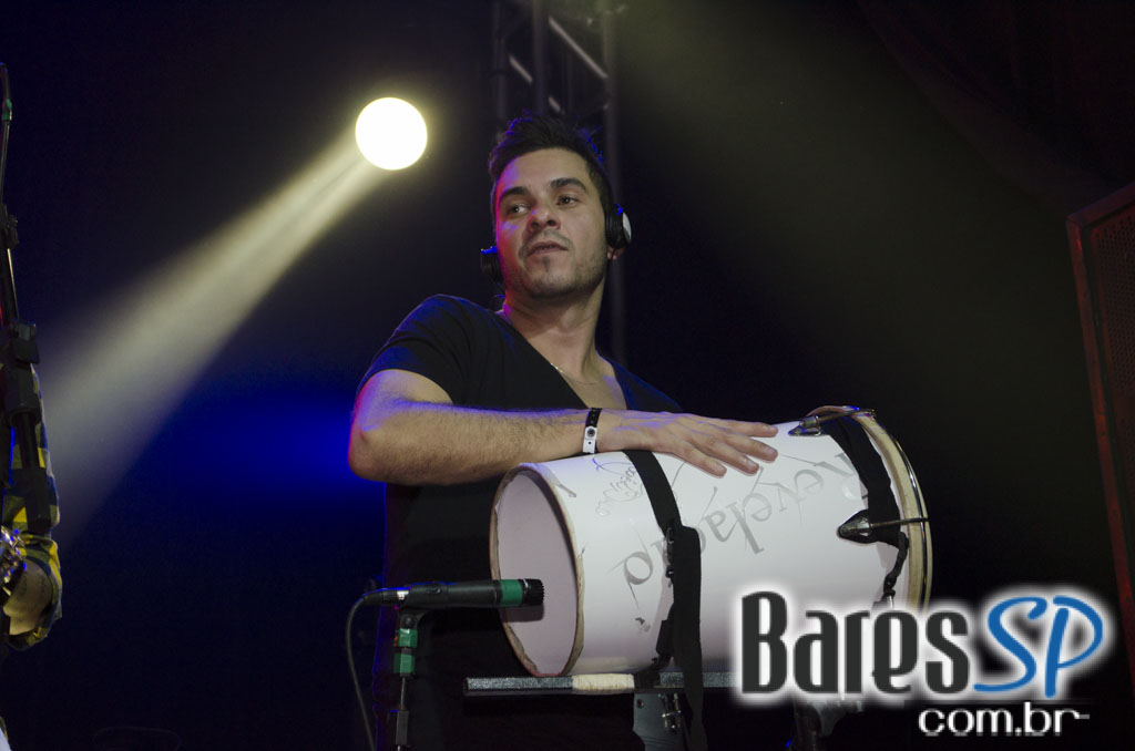 Turma do Pagode cantou seus sucessos e agitou a noite na Brooks SP Turma do Pagode cantou seus sucessos e agitou a noite na Brooks SP