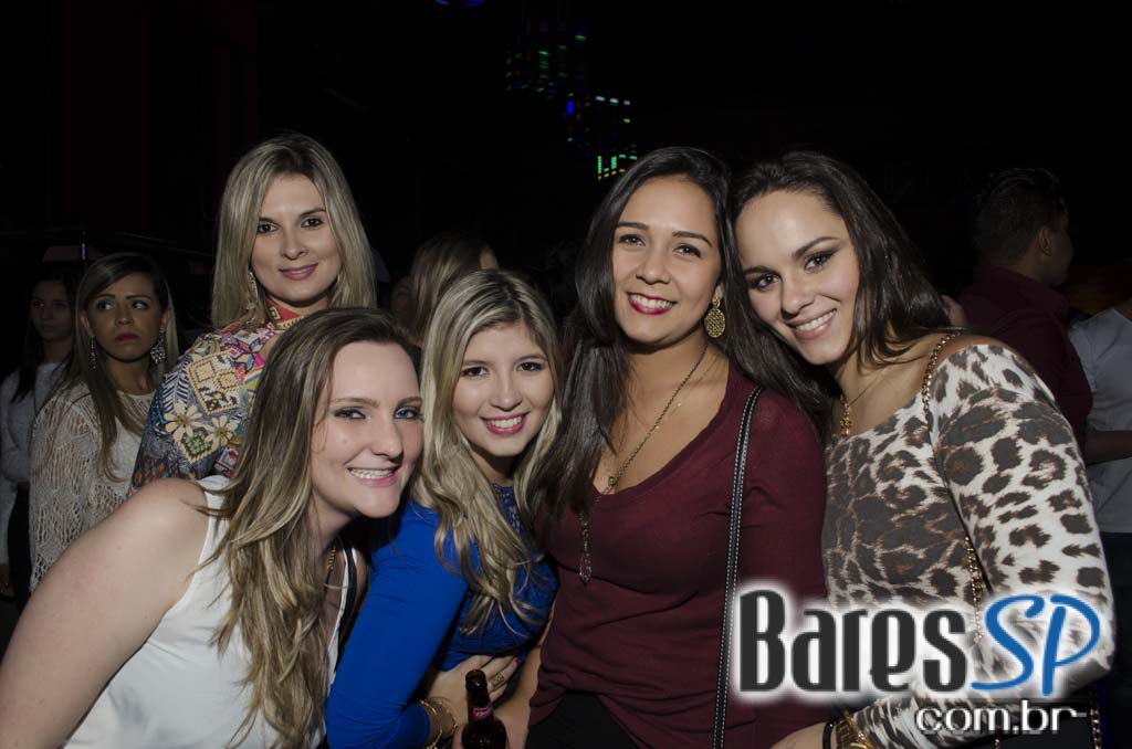 Turma do Pagode cantou seus sucessos e agitou a noite na Brooks SP Turma do Pagode cantou seus sucessos e agitou a noite na Brooks SP