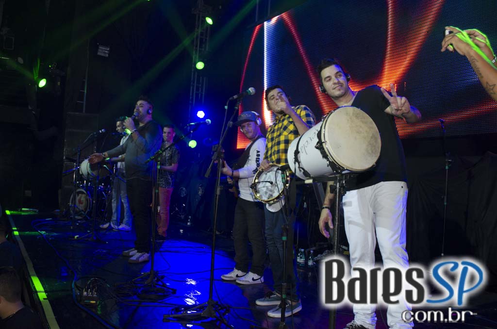 Turma do Pagode cantou seus sucessos e agitou a noite na Brooks SP Turma do Pagode cantou seus sucessos e agitou a noite na Brooks SP