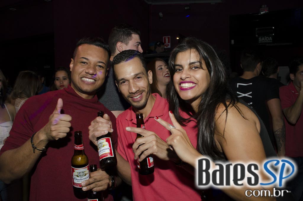 Turma do Pagode cantou seus sucessos e agitou a noite na Brooks SP Turma do Pagode cantou seus sucessos e agitou a noite na Brooks SP