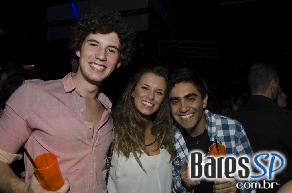 Turma do Pagode cantou seus sucessos e agitou a noite na Brooks SP Turma do Pagode cantou seus sucessos e agitou a noite na Brooks SP