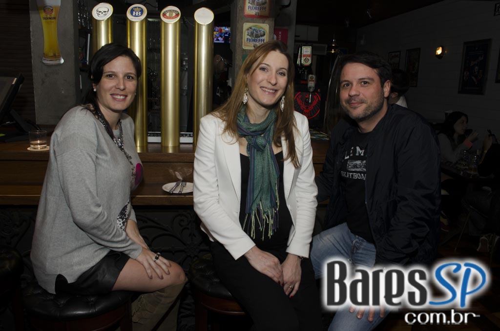 Inauguração do Bones Gastropub ofereceu ampla carta de cervejas e pratos especiais Inauguração do Bones Gastropub ofereceu ampla carta de cervejas e pratos especiais