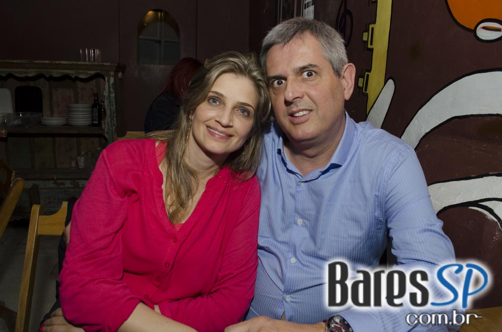 Grazie A Dio! recebeu show da cantora inglesa Jesuton com sucessos da Soul Music Grazie A Dio! recebeu show da cantora inglesa Jesuton com sucessos da Soul Music