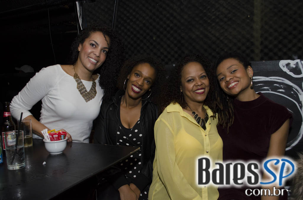 Grazie A Dio! recebeu show da cantora inglesa Jesuton com sucessos da Soul Music Grazie A Dio! recebeu show da cantora inglesa Jesuton com sucessos da Soul Music