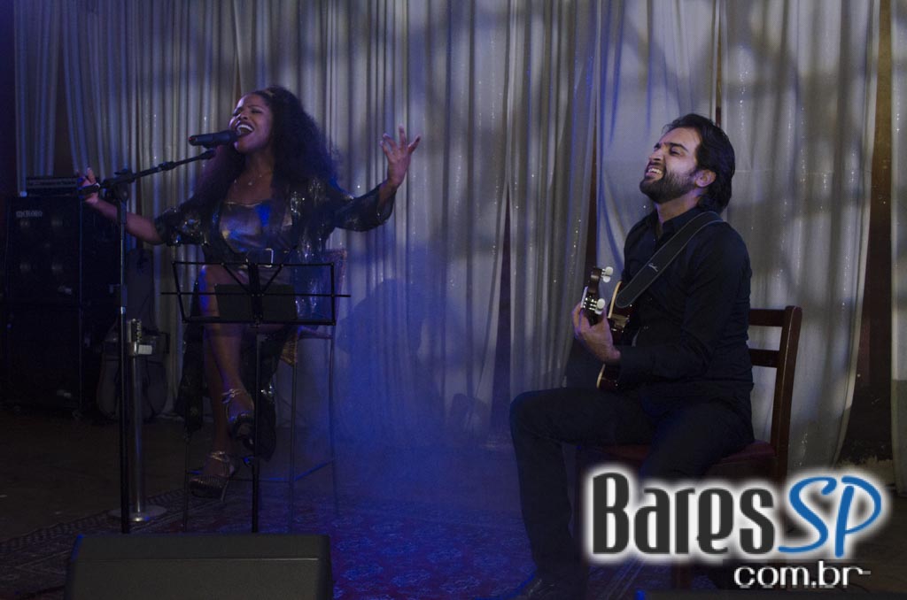 Grazie A Dio! recebeu show da cantora inglesa Jesuton com sucessos da Soul Music Grazie A Dio! recebeu show da cantora inglesa Jesuton com sucessos da Soul Music