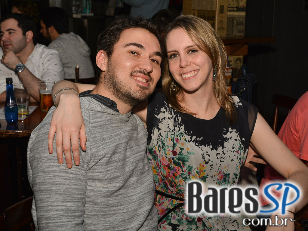 Banda Pollaris tocou muito pop rock e agitou o London Station Banda Pollaris tocou muito pop rock e agitou o London Station