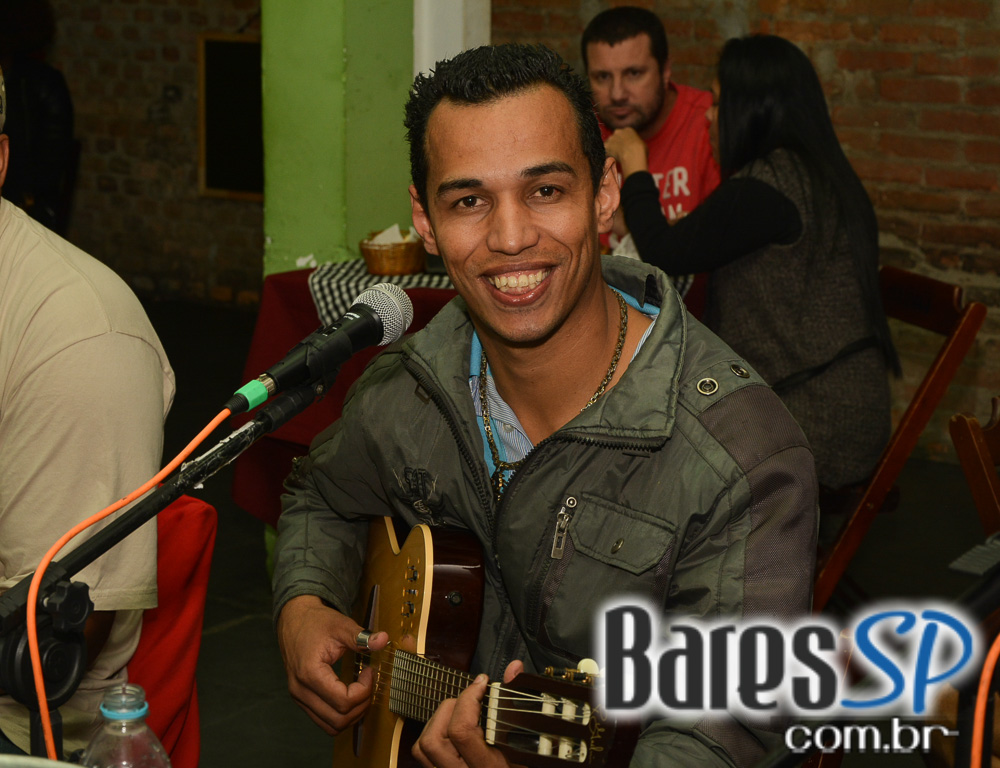 Projeto Pagode do João às quintas do Boteco Boemios Projeto Pagode do João às quintas do Boteco Boemios