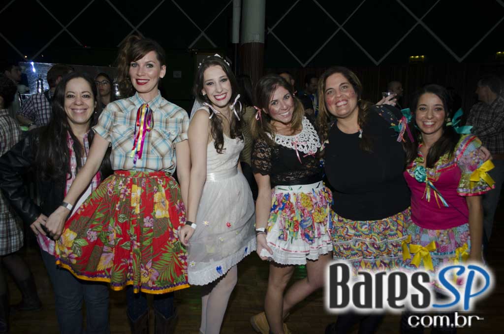 Festa Julina com grupo Quizomba e Xaxado Novo no Cine Joia Festa Julina com grupo Quizomba e Xaxado Novo no Cine Joia