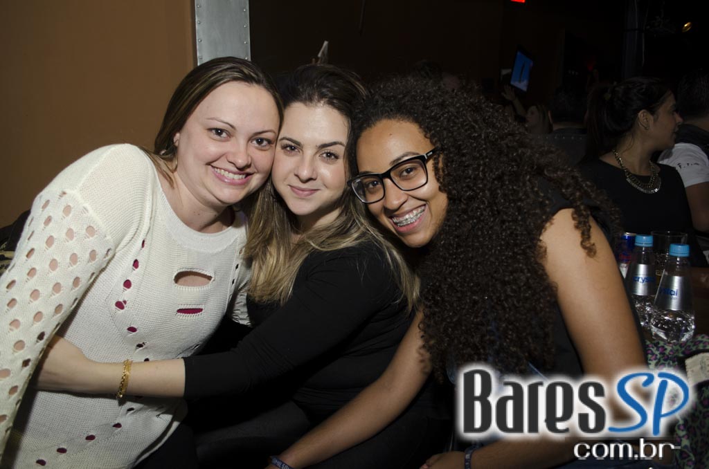 Jack Fast se apresentou no palco do Jet Lag Pub com muito groove, soul e funk Jack Fast se apresentou no palco do Jet Lag Pub com muito groove, soul e funk