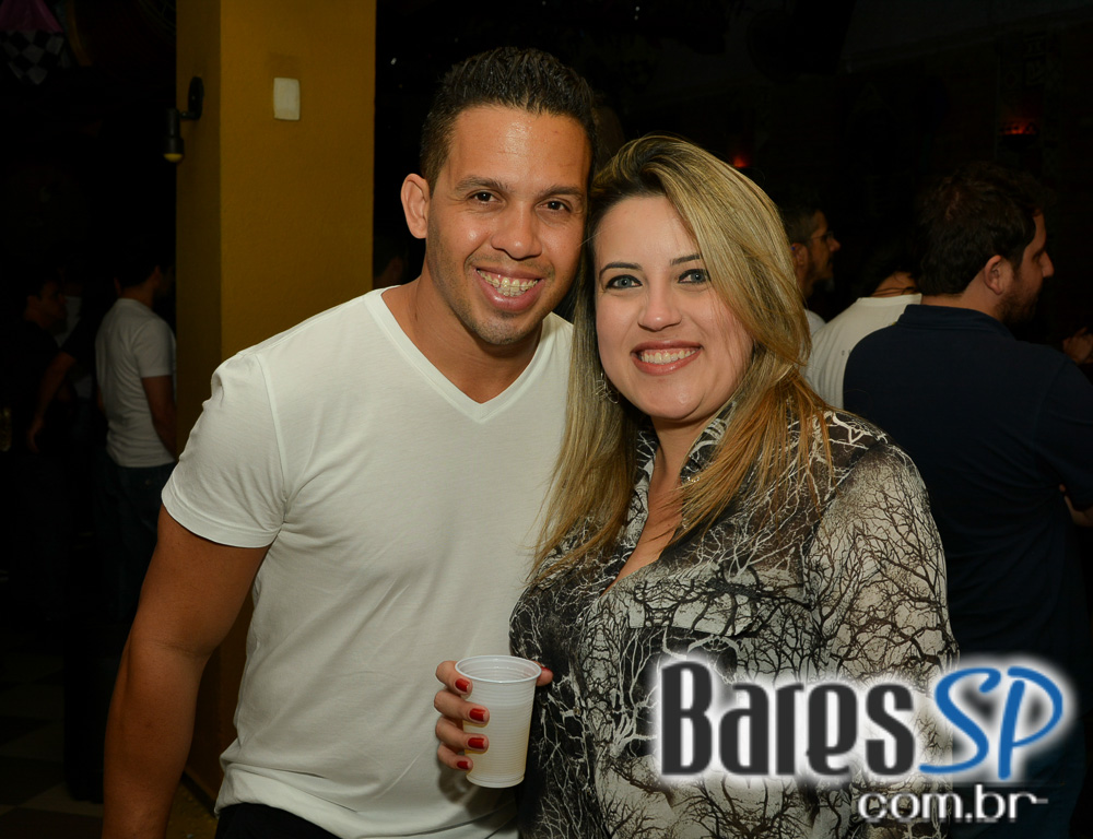 Canto da Ema recebeu os agitos do Trio Sinhá Flor e do Grupo 2 Dobrado Canto da Ema recebeu os agitos do Trio Sinhá Flor e do Grupo 2 Dobrado