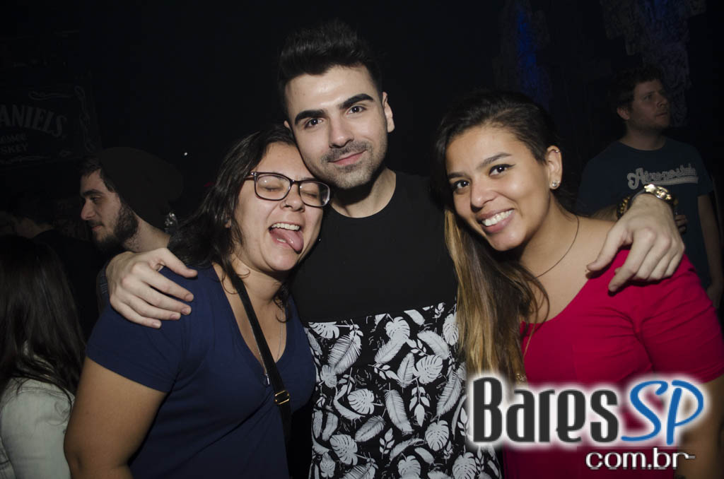 Clube Inferno recebeu a Festa Bagaço da Laranja com os hits que marcaram época Clube Inferno recebeu a Festa Bagaço da Laranja com os hits que marcaram época